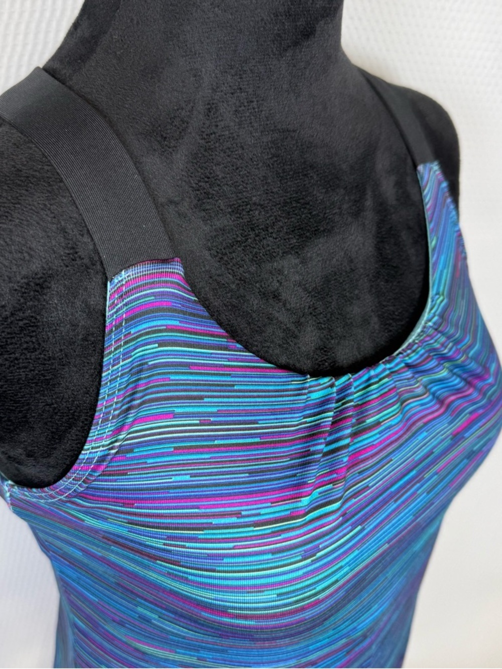 Champion Duo Dry Small Built-In Bra Athletic Tank Top Blue Purple Space Dye NWT - Picture 4 of 11
